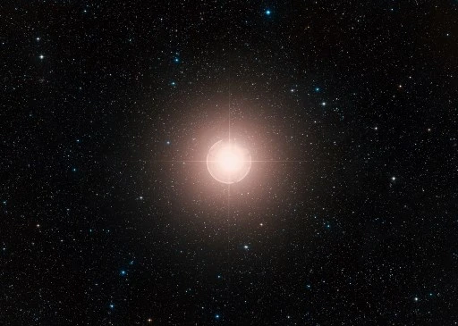 La Bételgeuse continuera à illuminer l'Univers