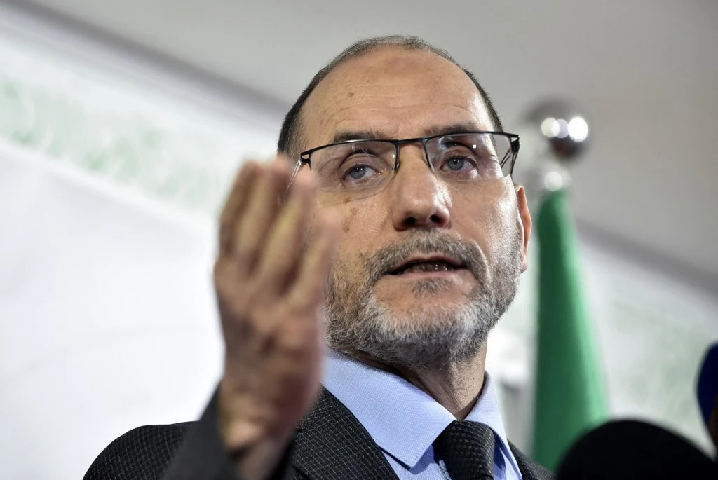 Algérie/législatives: le principal parti islamiste se félicite du résultat
