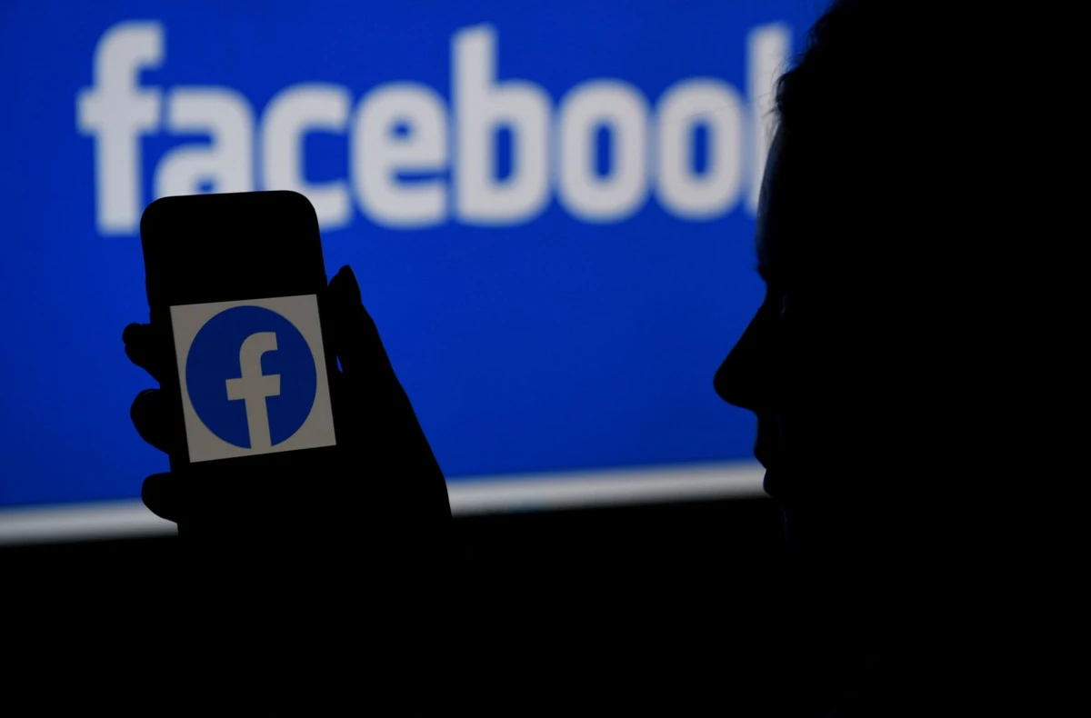 Facebook donne plus d'intelligence artificielle aux administrateurs des groupes