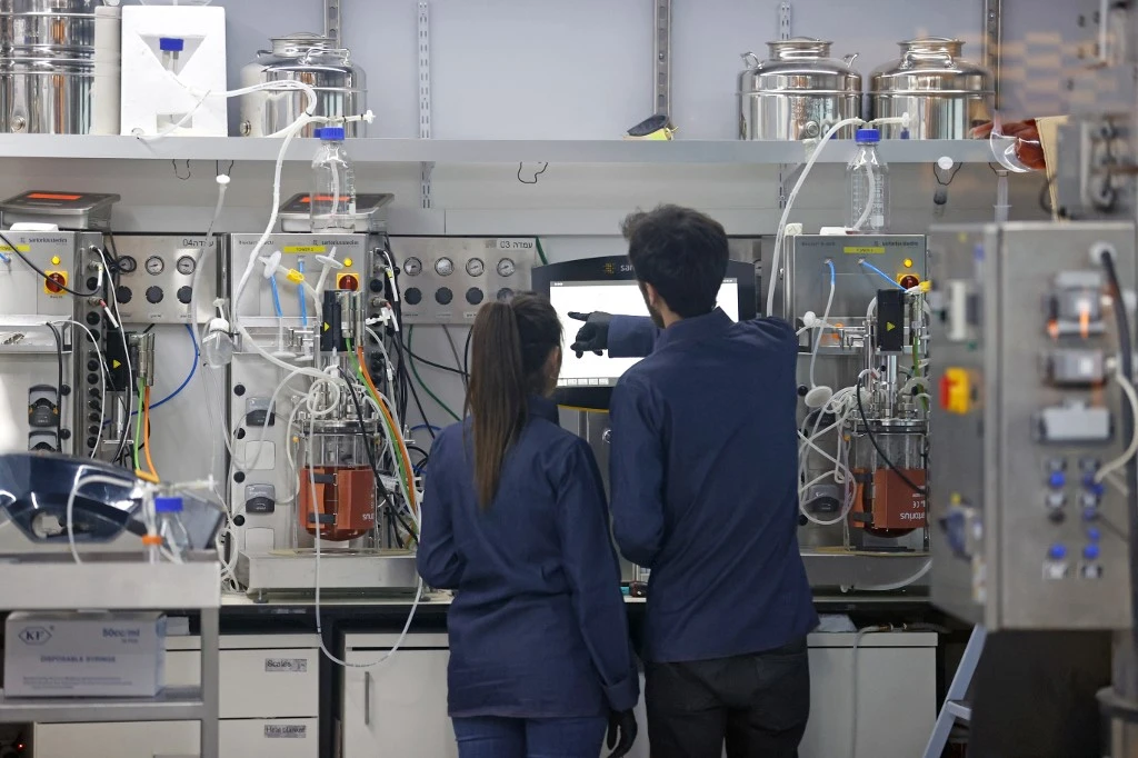 En Israël, déguster du poulet in-vitro et mener une «révolution alimentaire»
