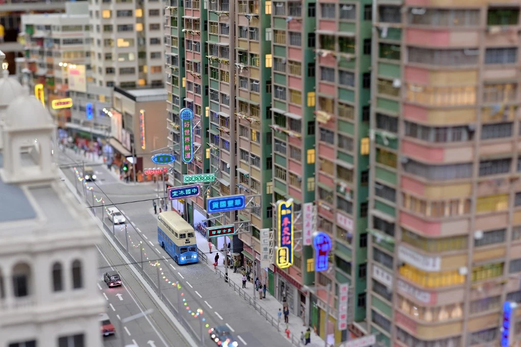A Hong Kong, des modélistes reproduisent la ville d'antan en miniature
