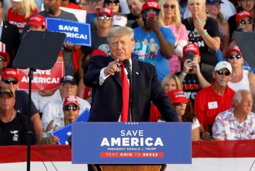 Devant des milliers de partisans, Trump lance la bataille pour les élections de mi-mandat