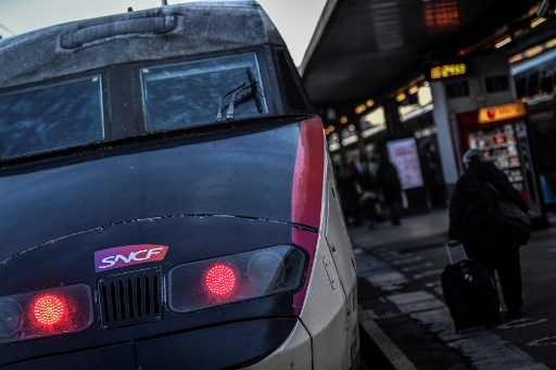 Pass sanitaire: la SNCF s'élève contre des accusations de contrôle au faciès