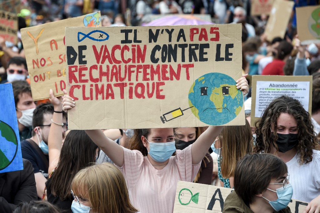 Le Parlement va adopter la loi climat, sous le feu des critiques des ONG