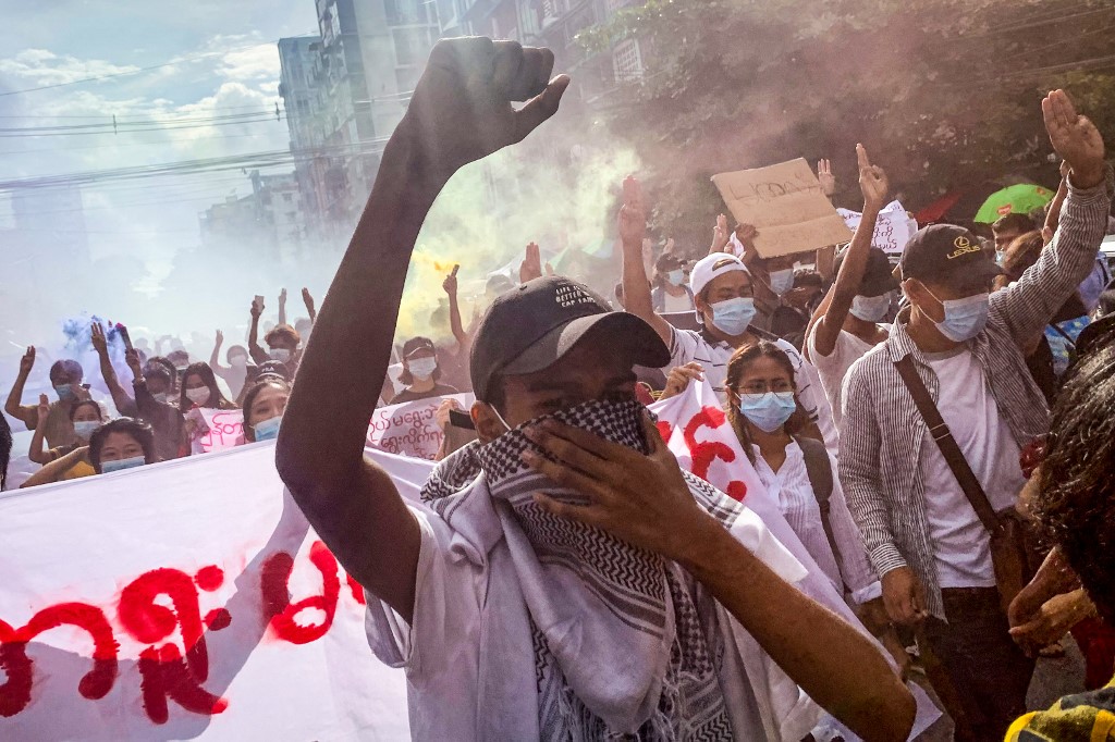 Birmanie: 25 morts lors d'affrontements entre l'armée et des opposants