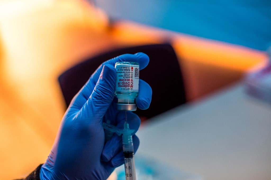 France: le conseil scientifique préconise l'«obligation vaccinale des soignants»