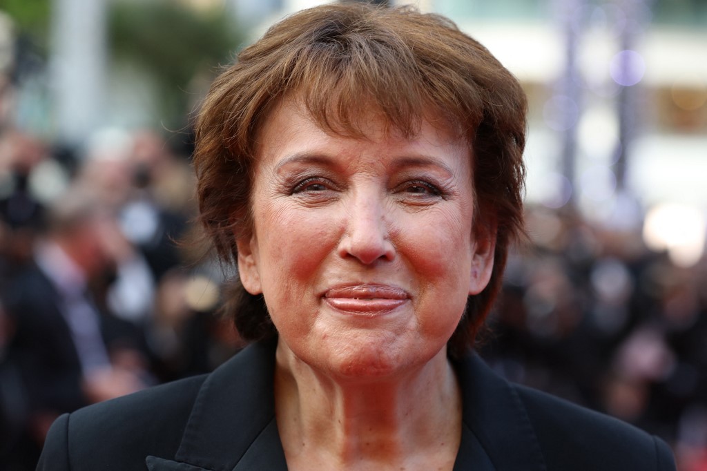 Covid: les Français ont «entre leurs mains le fait de vivre normalement», estime Bachelot