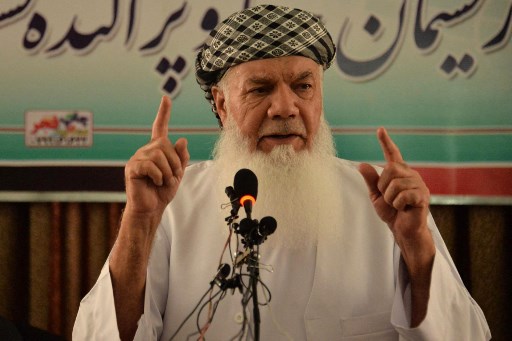 Un célèbre chef de guerre afghan promet de combattre à nouveau les talibans