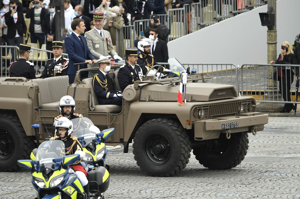 En photos, la France renoue avec la tradition du défilé militaire à l'occasion de sa fête nationale