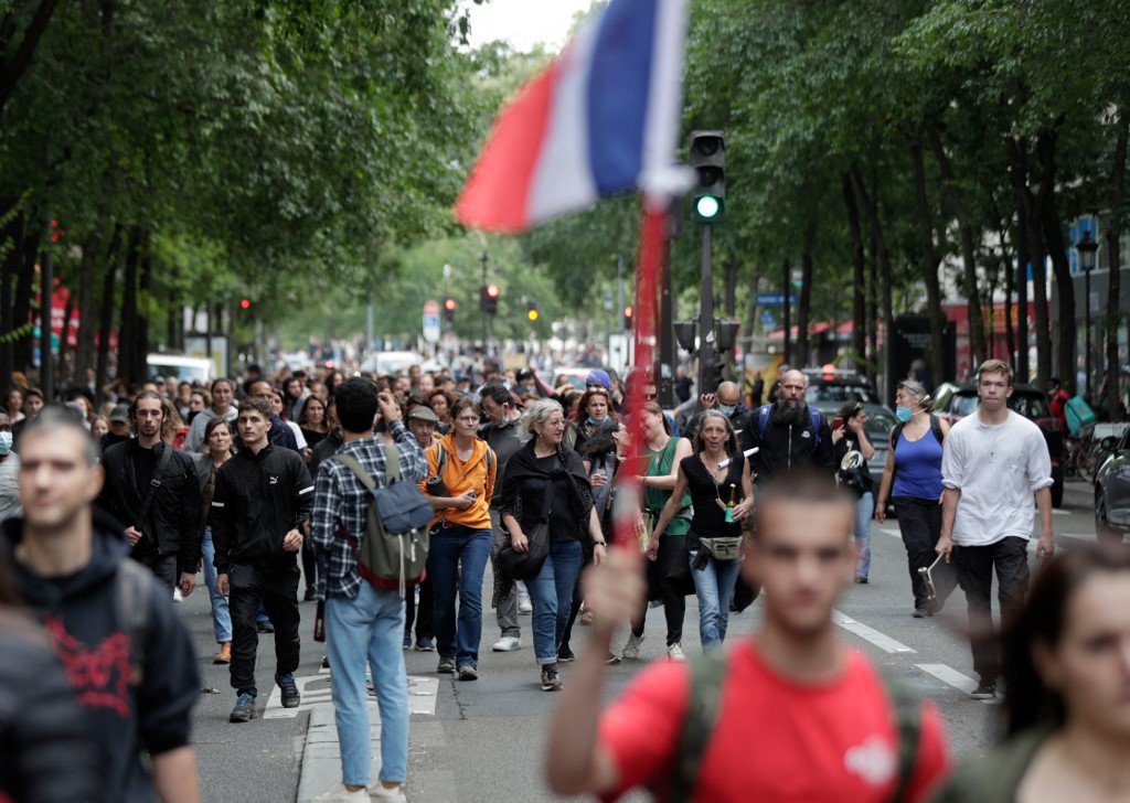 France: Des milliers de personnes dans la rue le 14 juillet contre le pass sanitaire