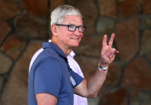 Apple fait mieux qu'attendu, tiré par les ventes d'iPhones