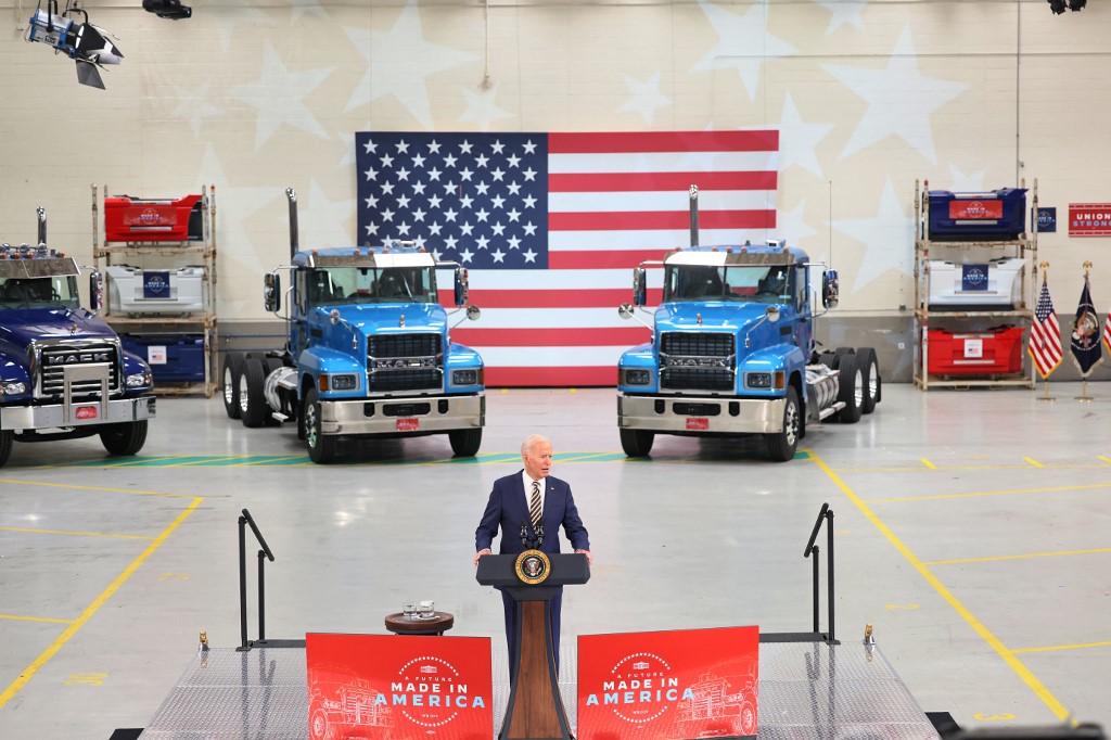 Petit à petit, Biden fait avancer son programme économique