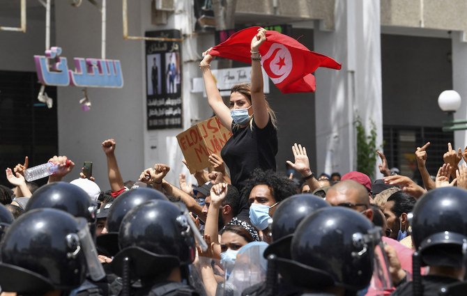 La tourmente tunisienne sonne l'heure de vérité pour Ennahdha