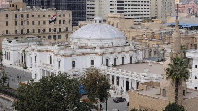 L’Égypte adopte un projet de loi permettant de licencier les fonctionnaires liés au terrorisme