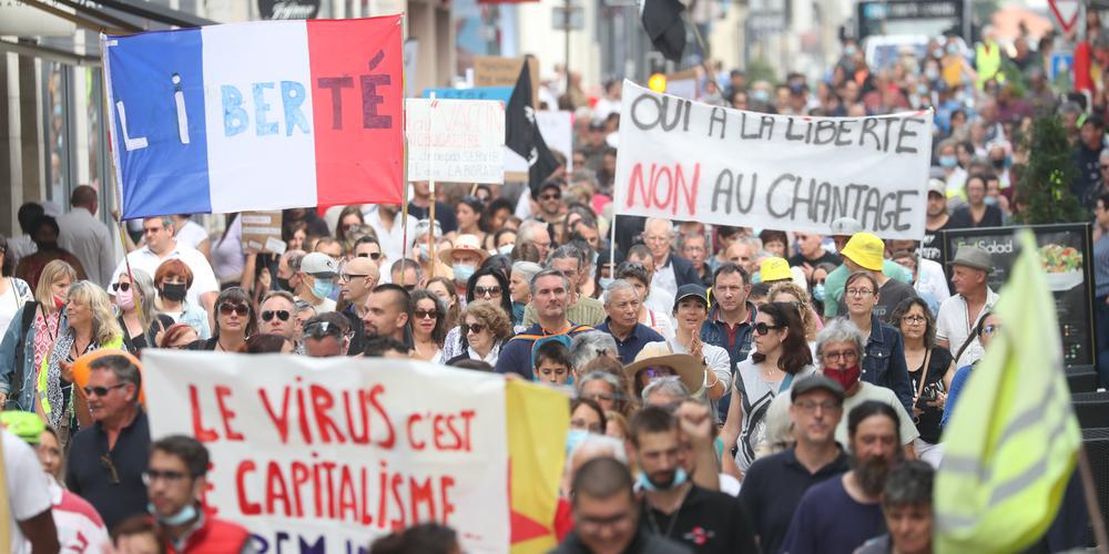 Des manifestants anti pass sanitaire en France. Photo AFP/ Archives
