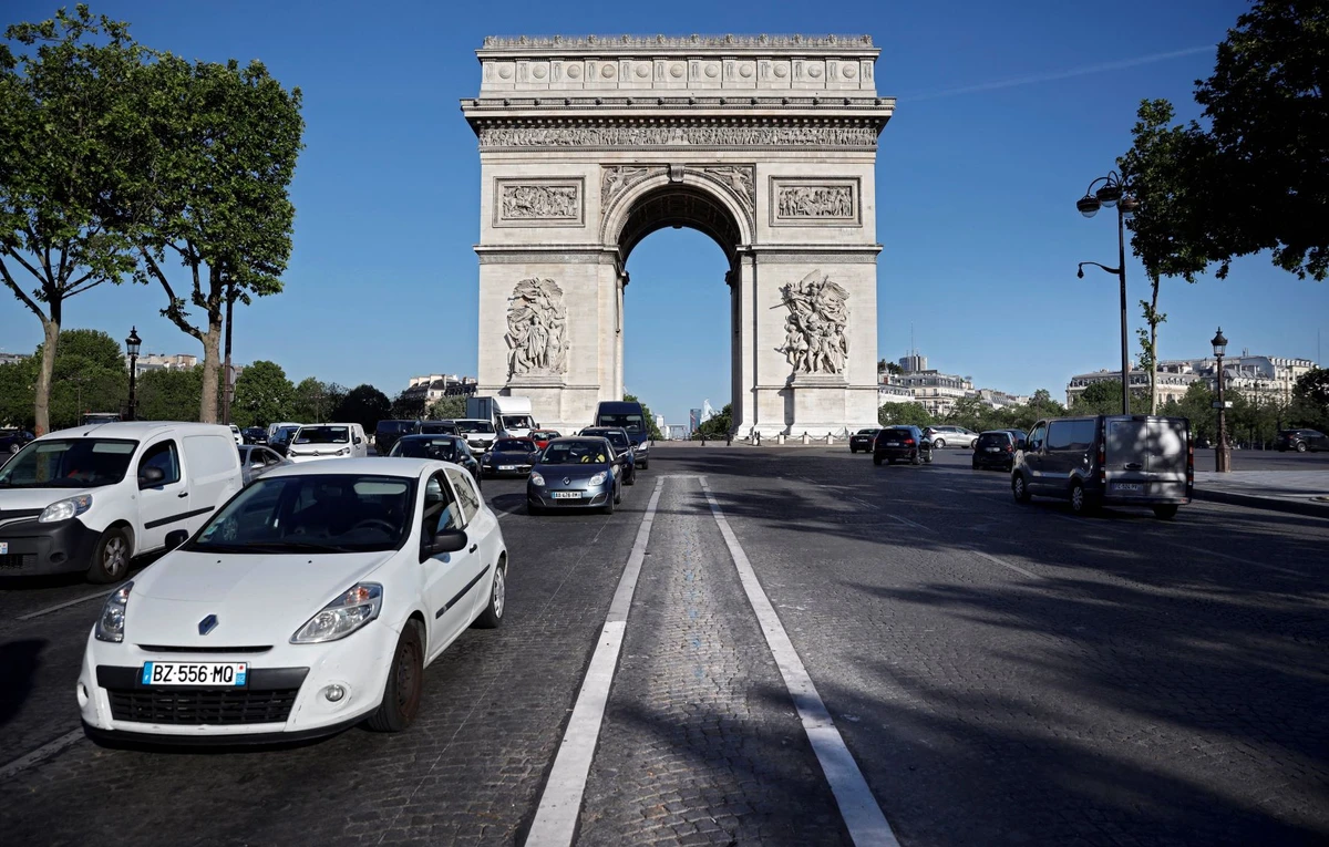 La circulation sera limitée presque partout à 30 km/h dans Paris