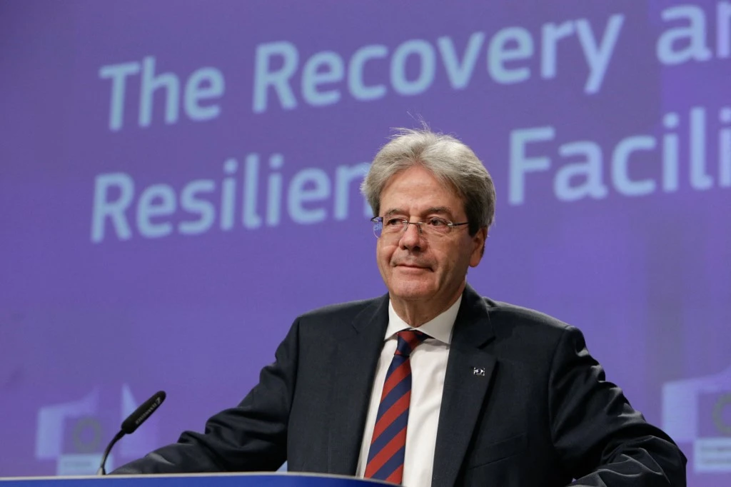 Bruxelles voit l'économie européenne refleurir plus vite que prévu