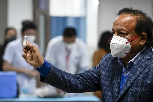 Inde: démission de 12 ministres, dont celui de la Santé