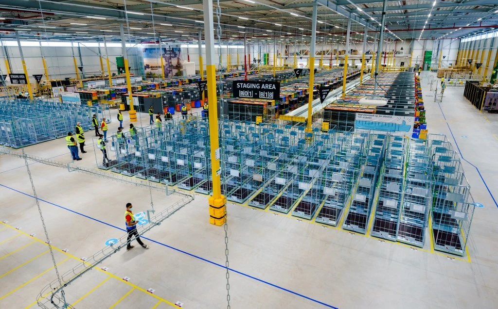 Amazon dément accepter bientôt le bitcoin, mais se dit intéressé par les cryptomonnaies