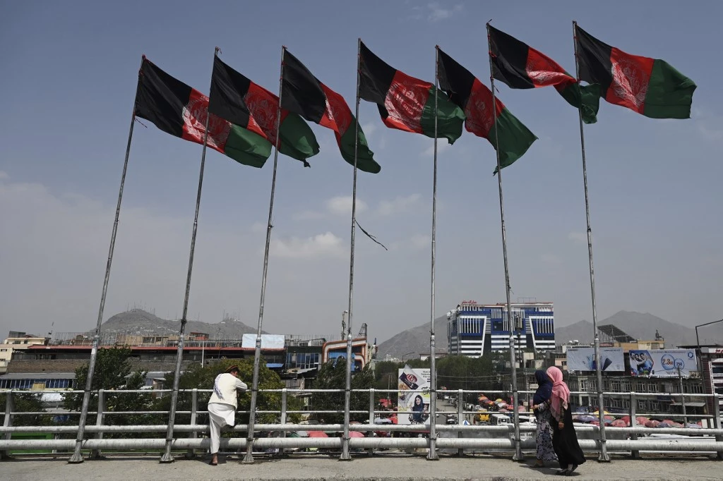 Paris appelle les Français à quitter l'Afghanistan, en pleine offensive des talibans