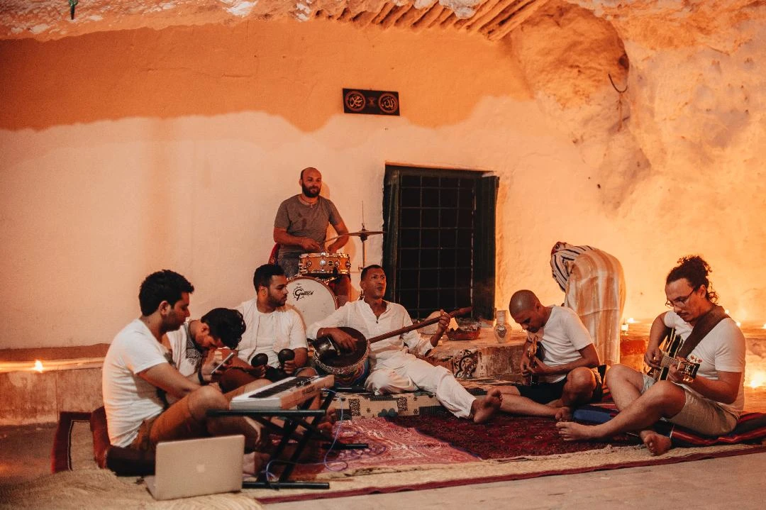 «Bori», premier album du groupe tunisien Dendri Stambeli Movement: Quand la musique réécrit notre patrimoine