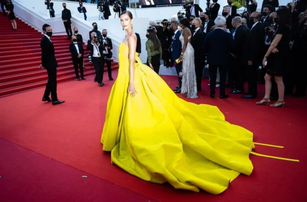 Les créateurs saoudiens et libanais présentent un show éblouissant à Cannes