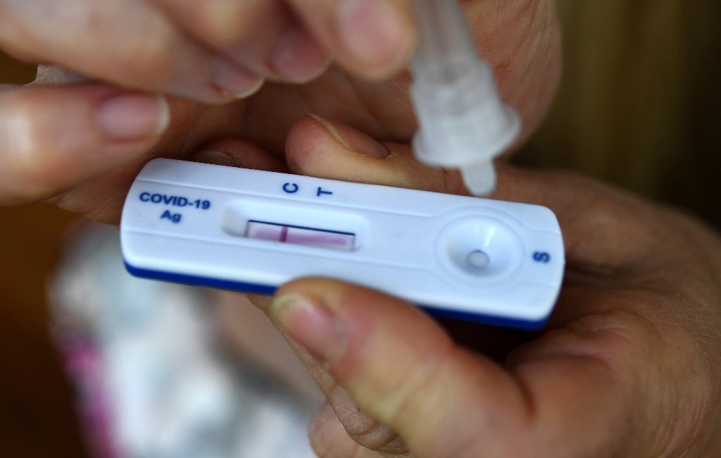 Un cluster de 77 cas positifs au Covid-19, dont 69 enfants âgés entre six et 17 ans, a été décelé dans une colonie de vacances de Belle-Île-en-Mer (AFP)