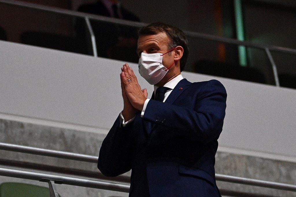 Macron «rend hommage» au prêtre assassiné, «au nom de la Nation»
