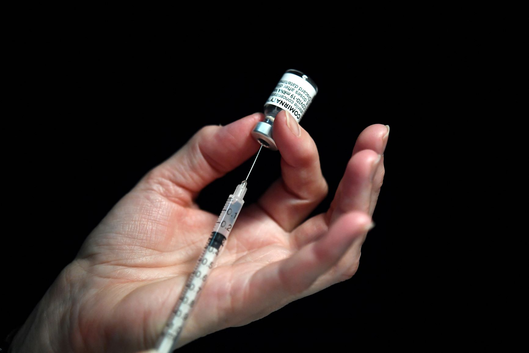 Troisième dose: arbitrage «la semaine prochaine» sur les personnes concernées