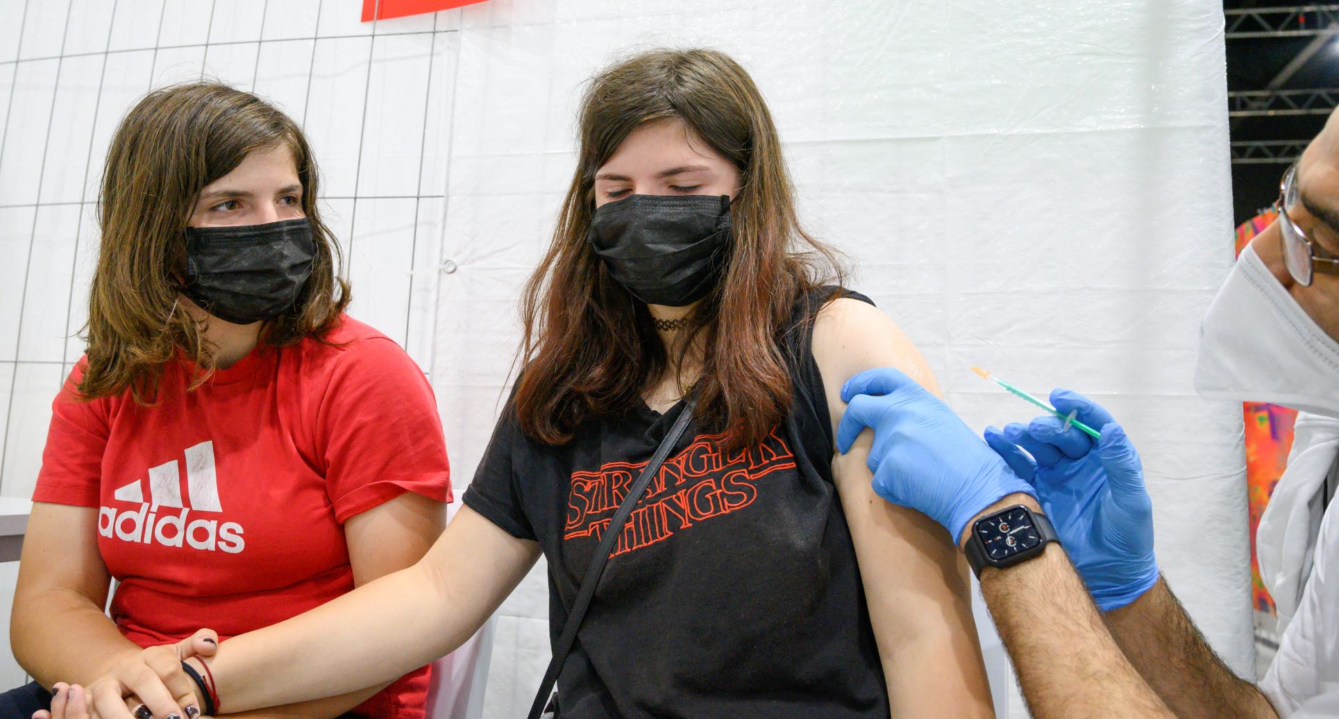 Le Royaume-Uni va vacciner les 16-17 ans contre le Covid