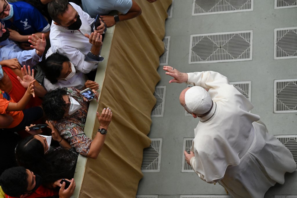 Le pape demande des «gestes concrets» pour le Liban