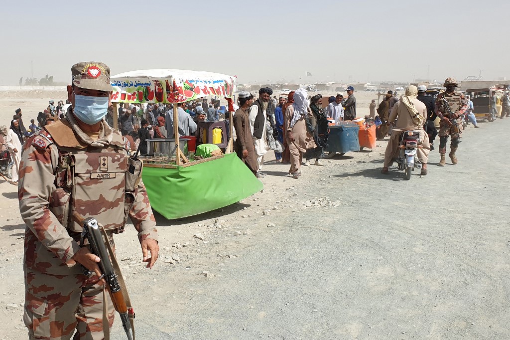 Afghanistan: les talibans resserrent l'étau sur Mazar-i-Sharif, les civils fuient