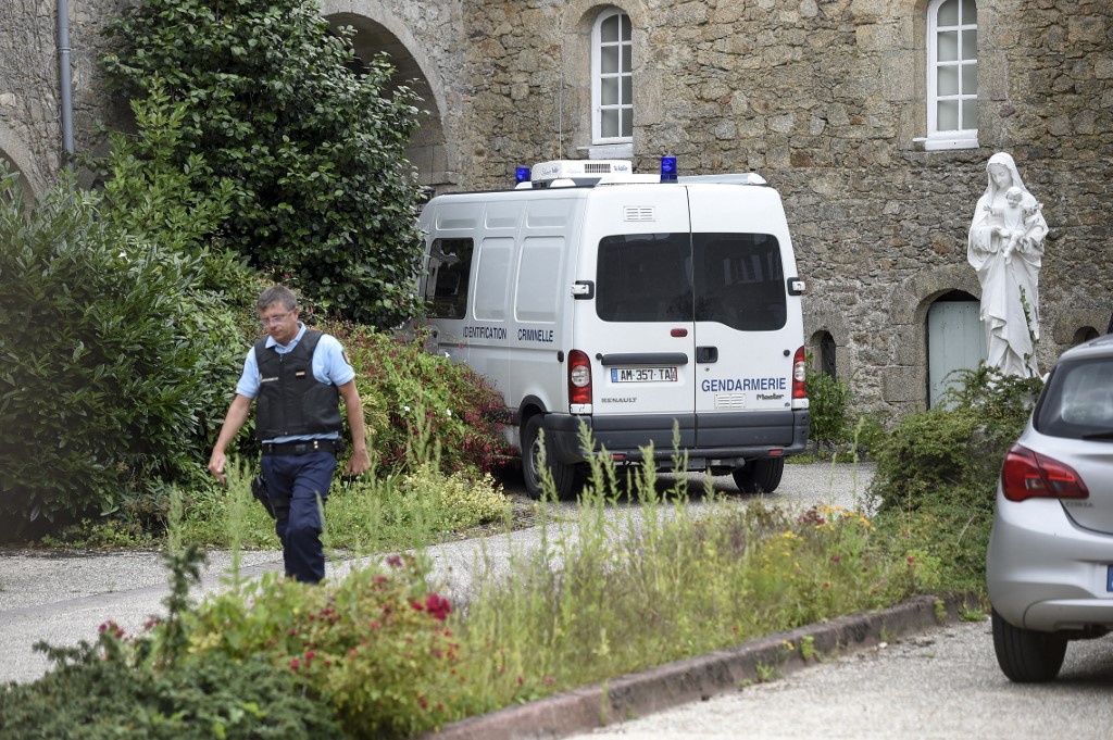 Un prêtre tué par l'homme mis en cause dans l'incendie de la cathédrale de Nantes de juillet 2020