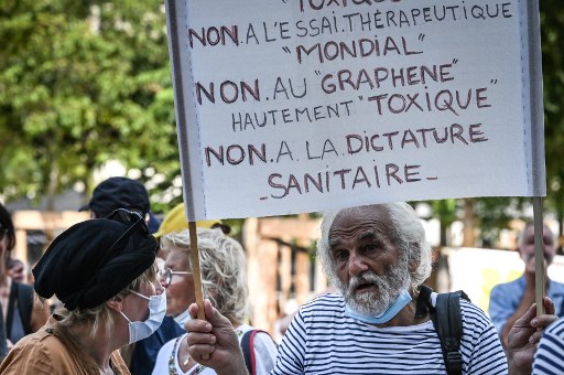 France: nouvelle journée de mobilisation anti-pass sanitaire, en baisse