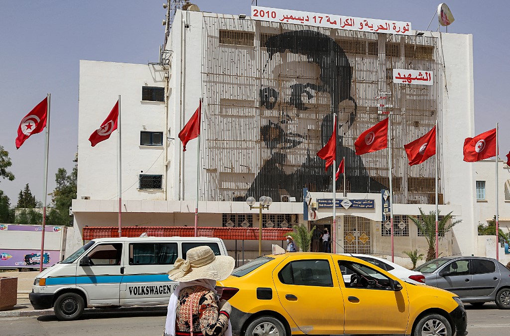 Dans le berceau de la révolution tunisienne, Saïed salué mais aussi craint