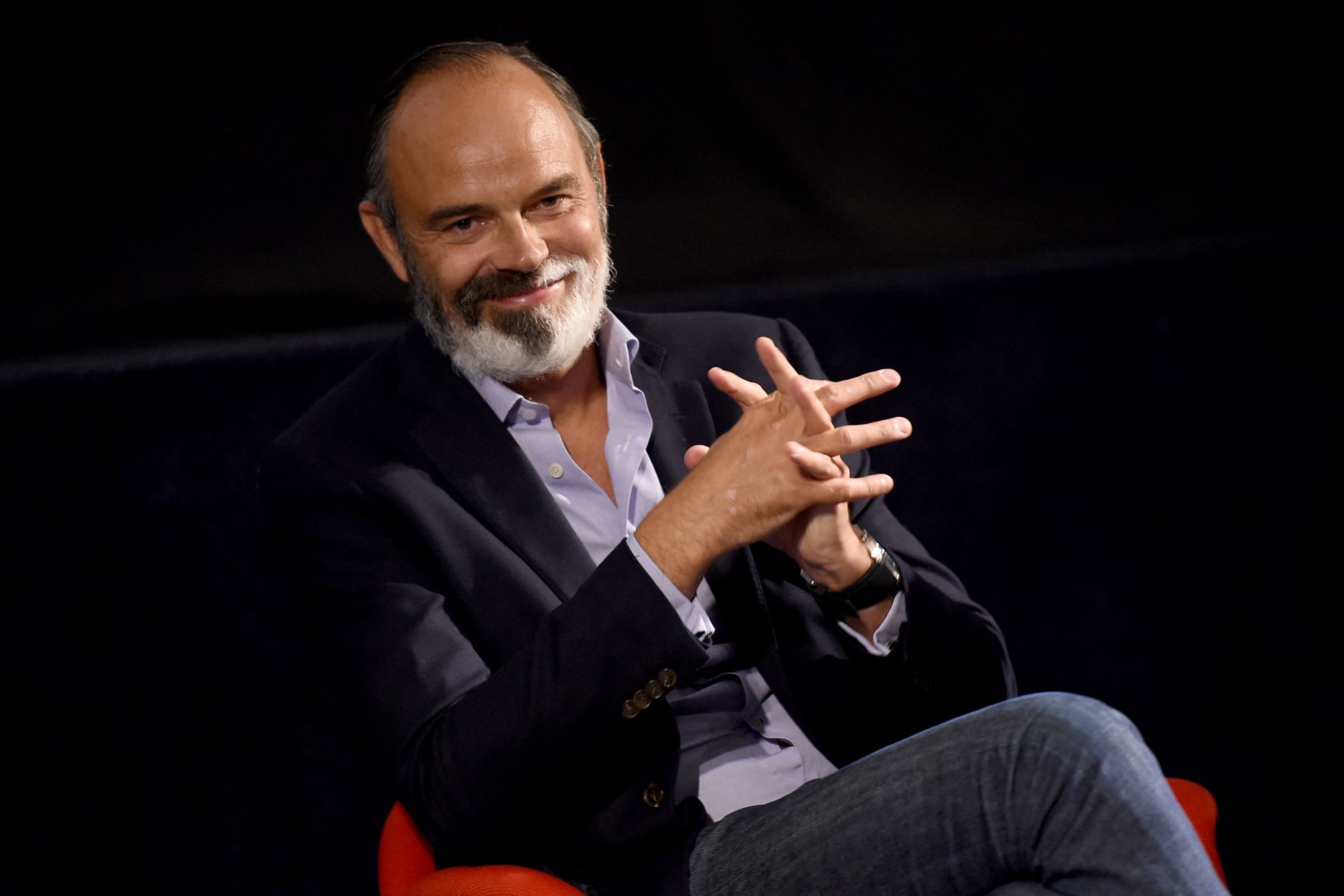 Édouard Philippe évoque l'adaptation de son roman en série, un exercice «compliqué»