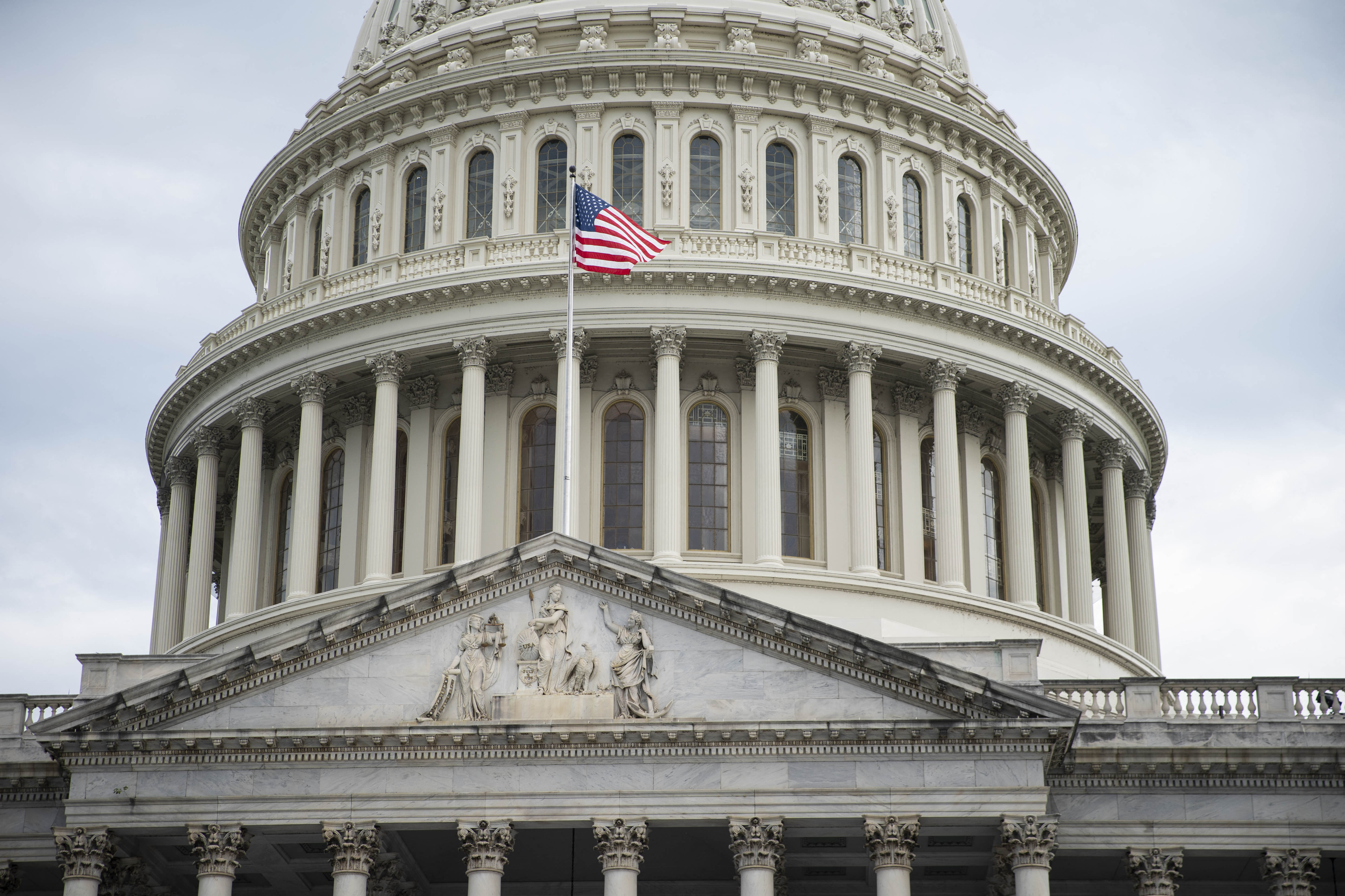 Infrastructures: le plan voulu par Biden en passe d'être adopté au Sénat