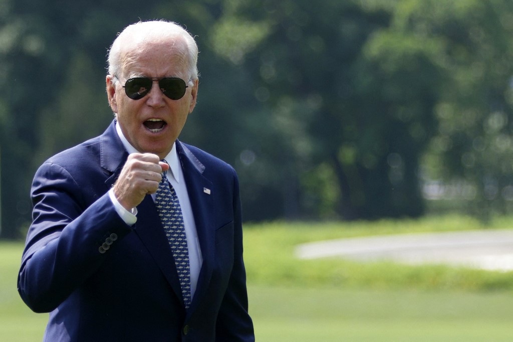 Le Sénat américain approuve le vaste plan infrastructures de Biden