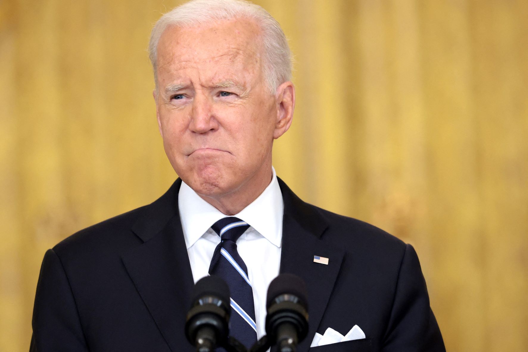 Les inscriptions au chômage au plus bas, Biden plaide pour ses investissements
