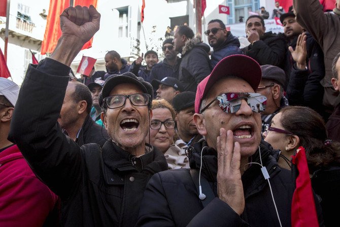 Un puissant syndicat tunisien réclame un nouveau Premier ministre