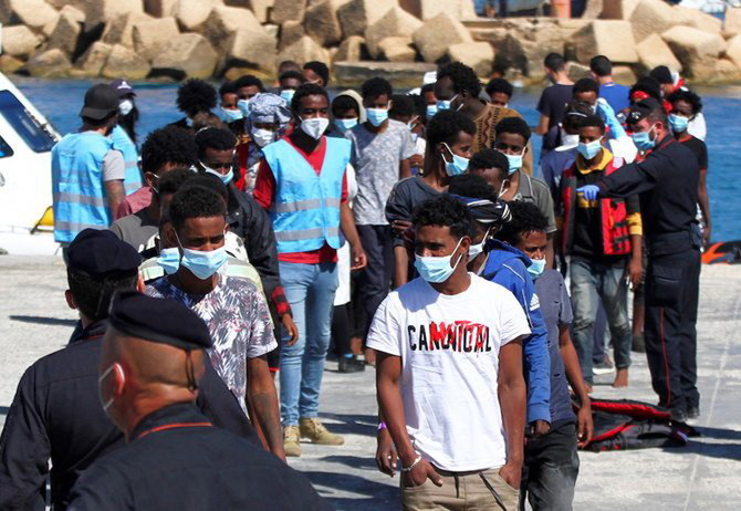 Les arrivées de migrants en Italie en provenance d’Afrique du Nord doublent