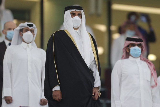 L’émir du Qatar reçoit une délégation des EAU, les deux parties s’entretenant de leur coopération