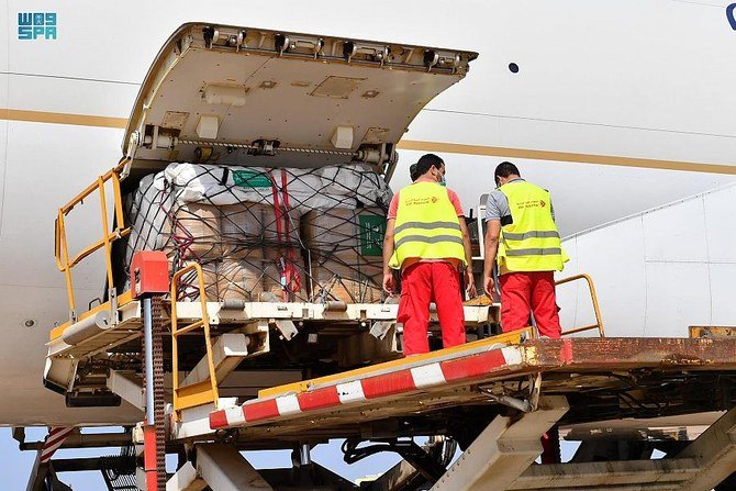 Un deuxième envoi d’aide humanitaire saoudienne arrive en Algérie