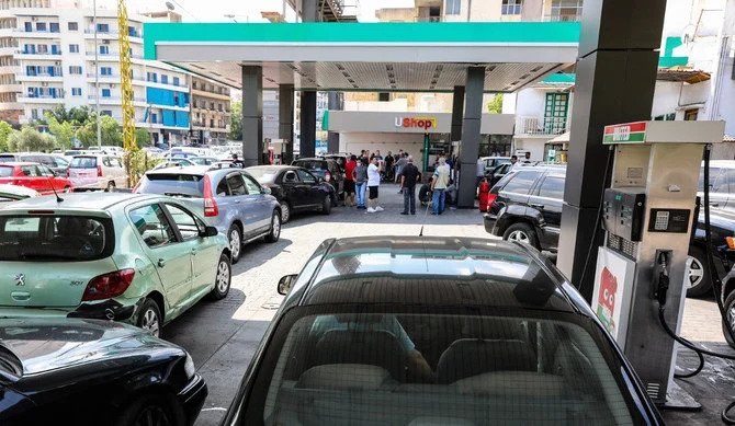 La levée des subventions sur le carburant freinera-t-elle la chute du Liban vers les ténèbres?