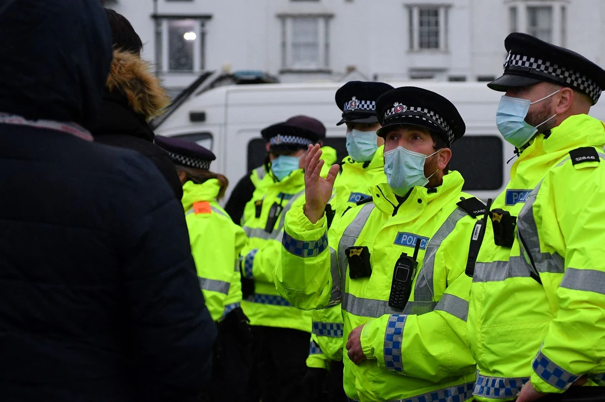 Royaume-Uni: six morts après des coups de feu à Plymouth