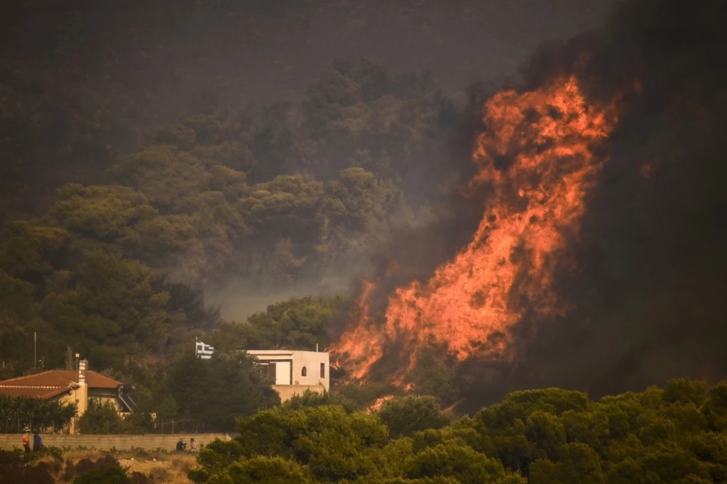 Les incendies en Grèce révèlent des «défaillances» dans la prévention des feux