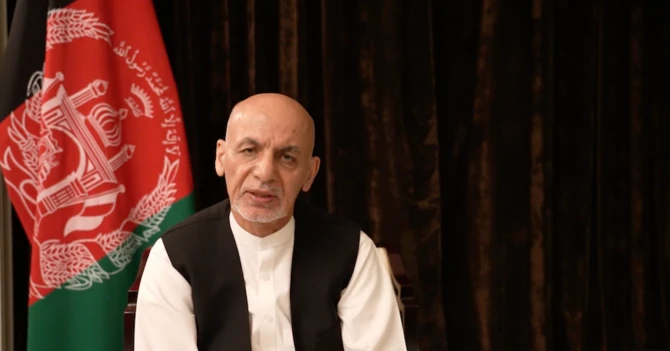 Ghani se dit «en discussion» pour regagner son pays