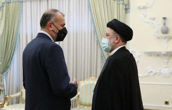 Le Parlement iranien approuve la majorité des nouveaux ministres du président Raïssi