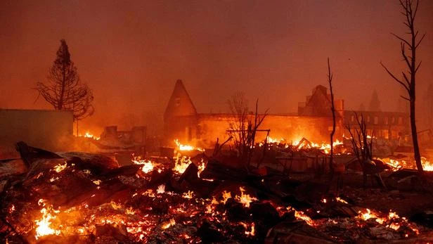 Une maison ravagée par les flammes du Dixie Fire en Californie. (Archives AFP)