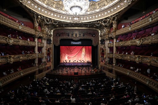 «L'Opéra»: quand la fiction prend ses quartiers au Palais Garnier